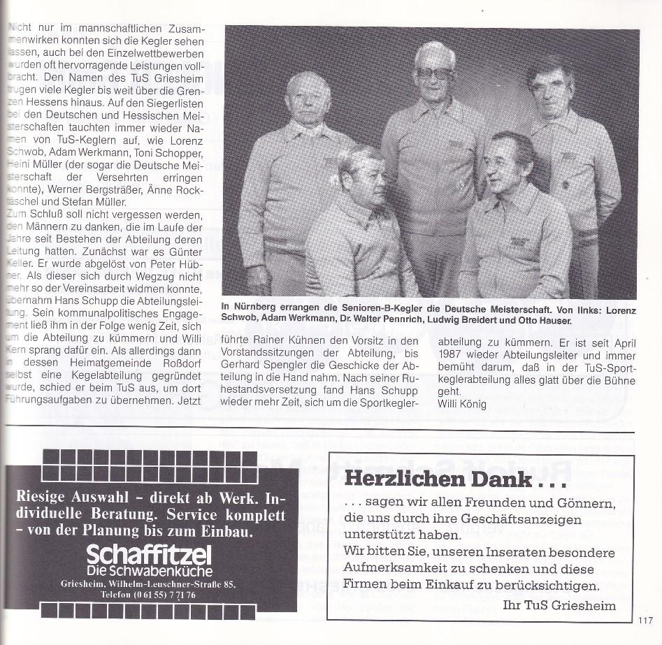 Gruppe von fünf Senioren-Keglern vor neutralem Hintergrund, die Deutsche Meisterschaft gewonnen haben.