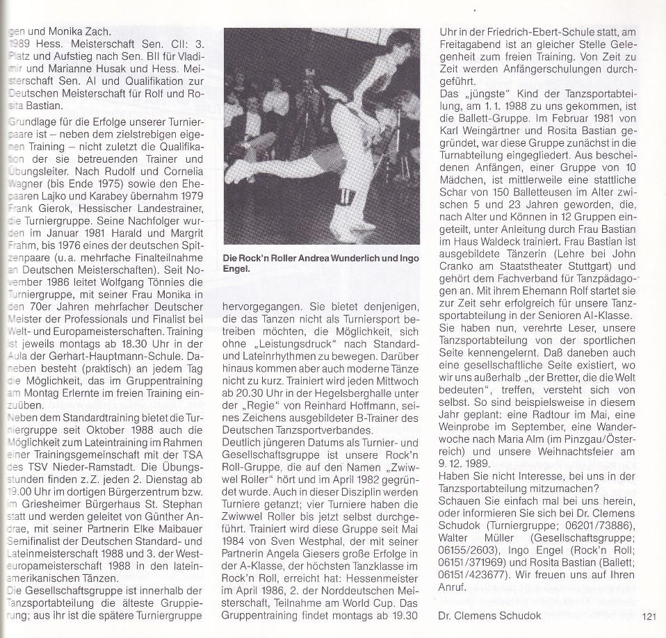 Schwarz-weiße Aufnahme von Andrea Wunderlich und Ingo Engel beim Rock'n'Roll-Tanzen auf einer Tanzfläche.