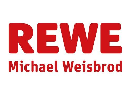 Logo der REWE-Supermarktkette mit dem Namen "Michael Weisbrod" in roter Schrift.