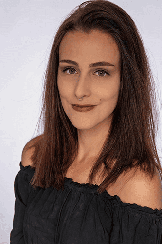 Giulia Heil Stellvertretende Abteilungsleitering & Ansprechpartner für Ballett, Jazz & Modern Dance sowie Eltern-Kind-Tanzen