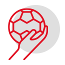 Hand hält einen Fußball vor einem grauen Hintergrund mit rotem Rand.