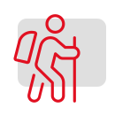 Symbolgrafik eines wandernden Menschen mit Rucksack und Wanderstock auf dunkelgrau-rot Hintergrund.